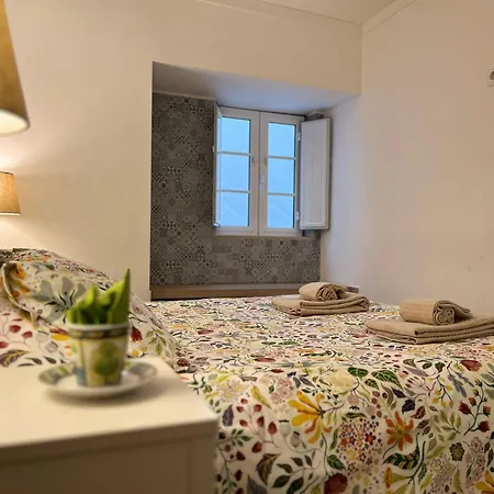 別荘 In Alfama For Two